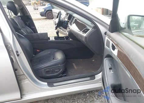 2016 Hyundai Genesis 3.8 из США, поврежденный, VIN KMHGN4JE8GU106101